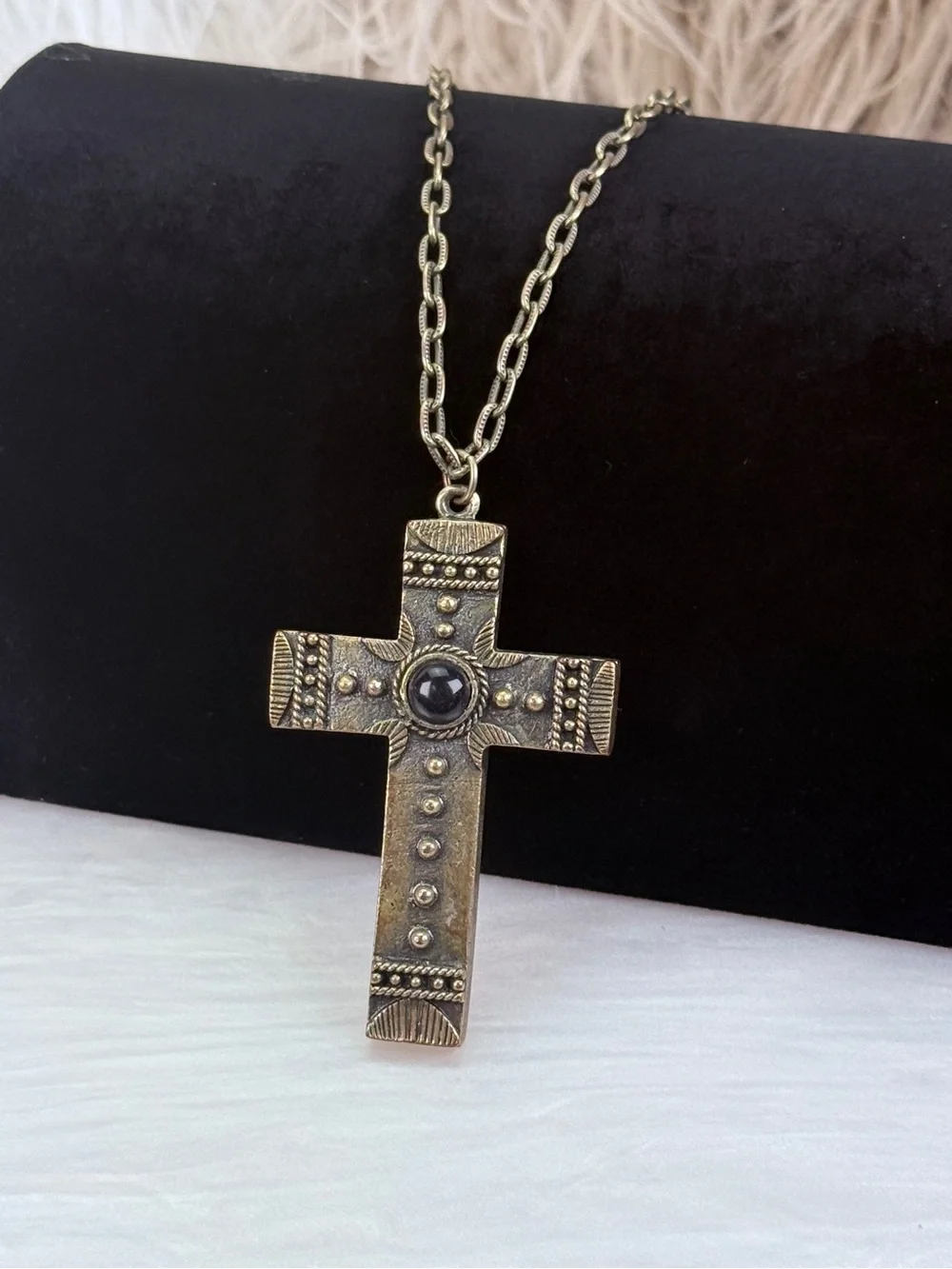 Pretty bronze, brass tone, cross pendant, necklace, costume